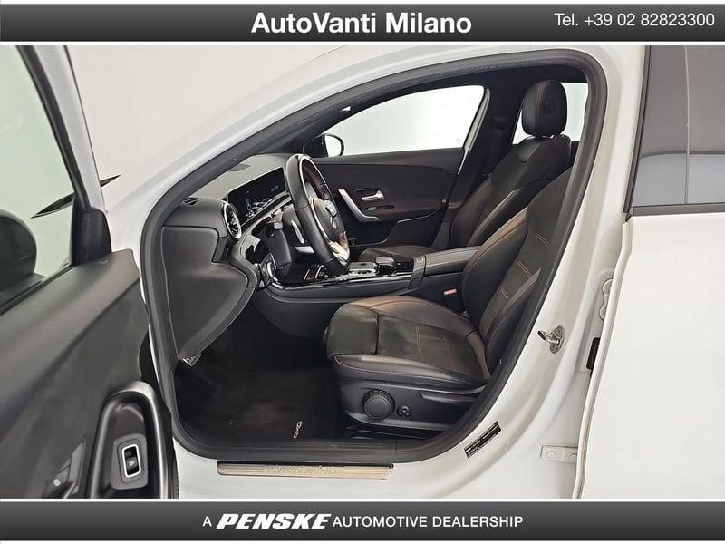 Mercedes-Benz Classe A Berlina 180 Premium