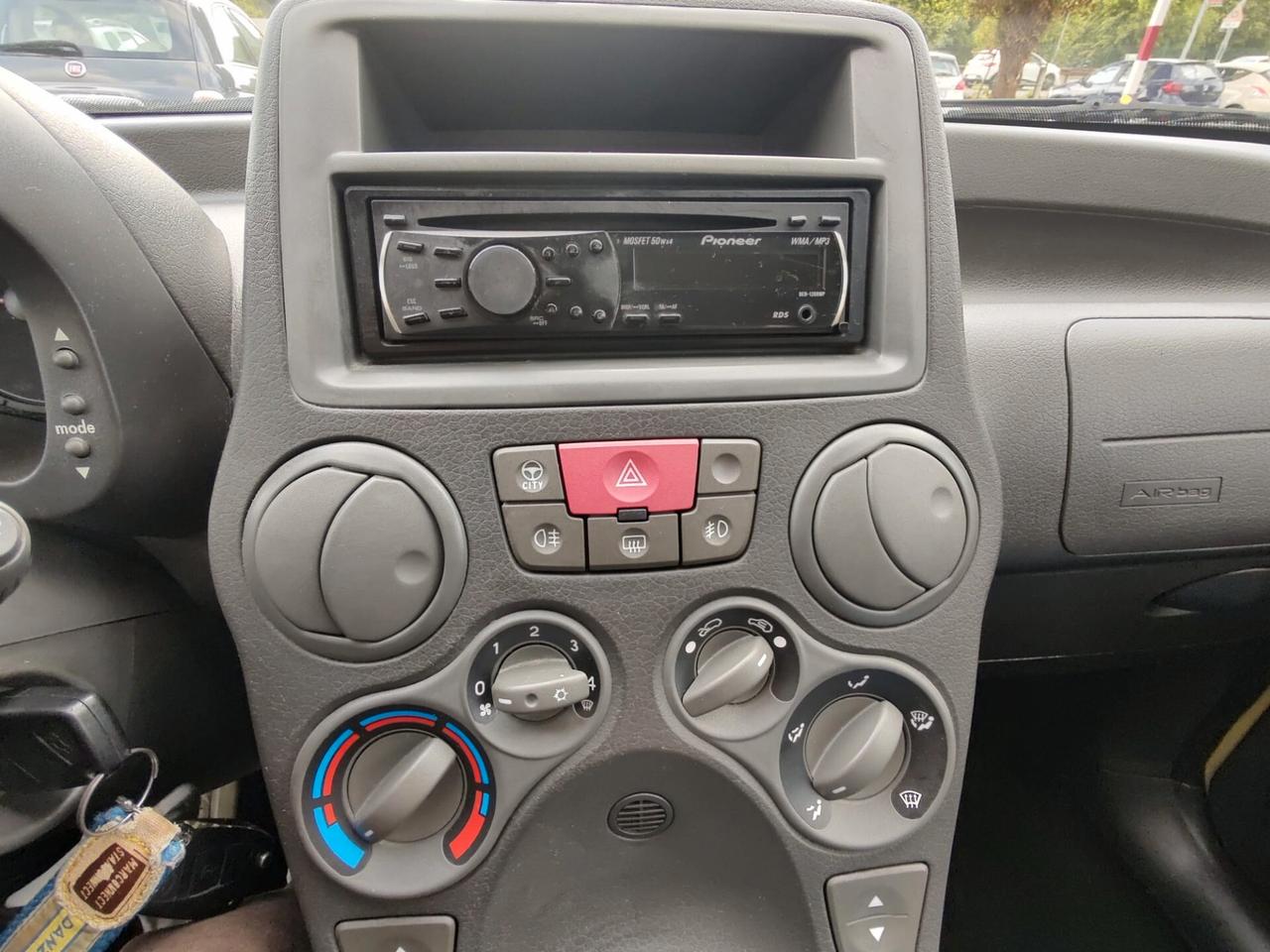 Fiat Panda 1.2 Dynamic NATURAL POWER MAMY, BENZINA\METANO, OK NEOPATENTATI, GARANZIA.12 MESI