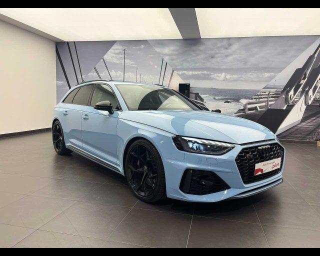 AUDI RS 4 Avant