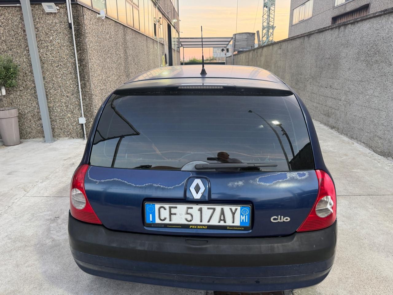 Renault Clio 1.2 benzina 43KW consumi bassi