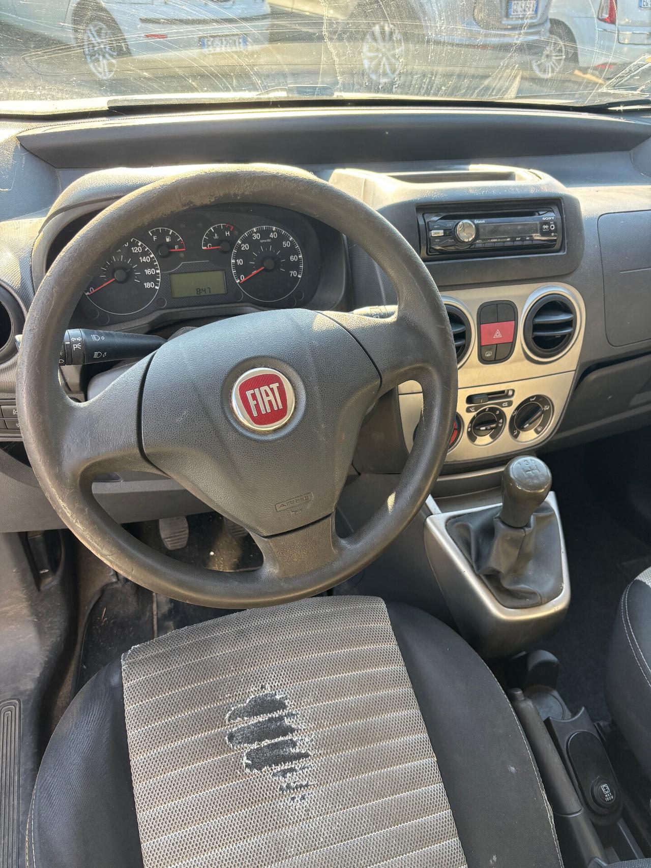 Fiat Qubo 1.3 MTJ 75CV 5P TREKKING