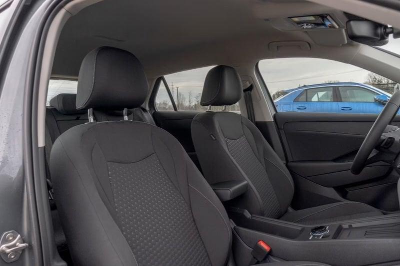 Volkswagen T-Roc 1.5 eTSI Life DSG NAVI LED CAMERA 2026