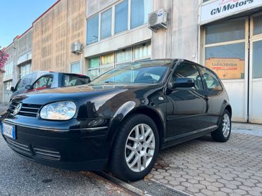 Volkswagen Golf 1.6 16V cat 3 porte Highline NEOPATENTATI