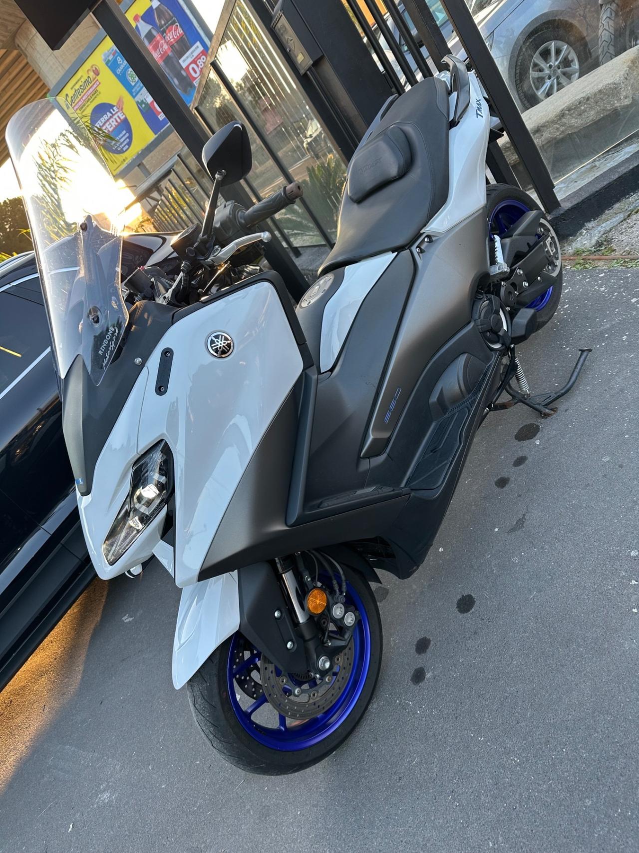 Yamaha TMAX 560