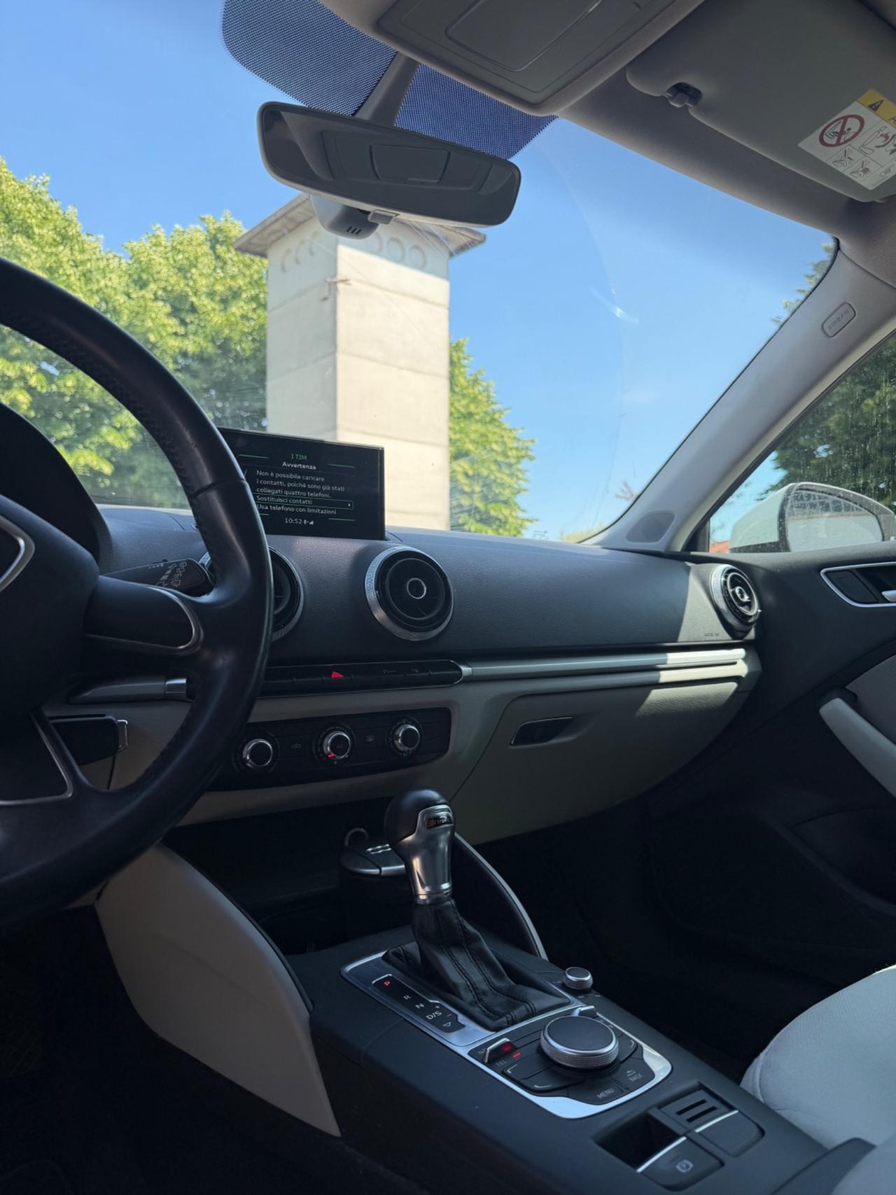 Audi A3 1.6 TDI clean diesel S tronic Ambition