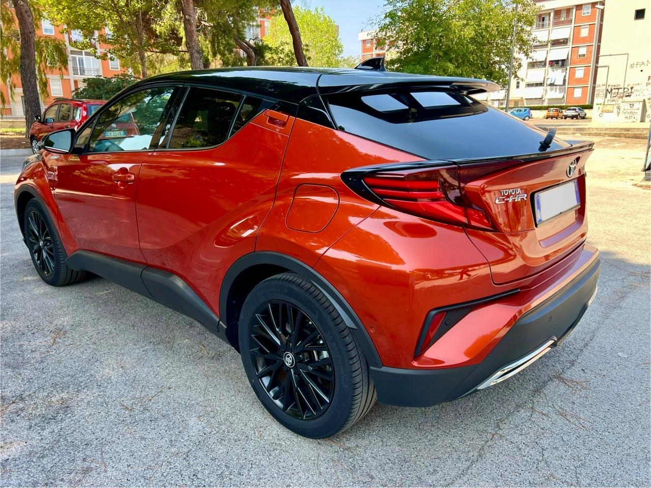 Toyota C-HR 2.0 Hybrid E-CVT Premiere