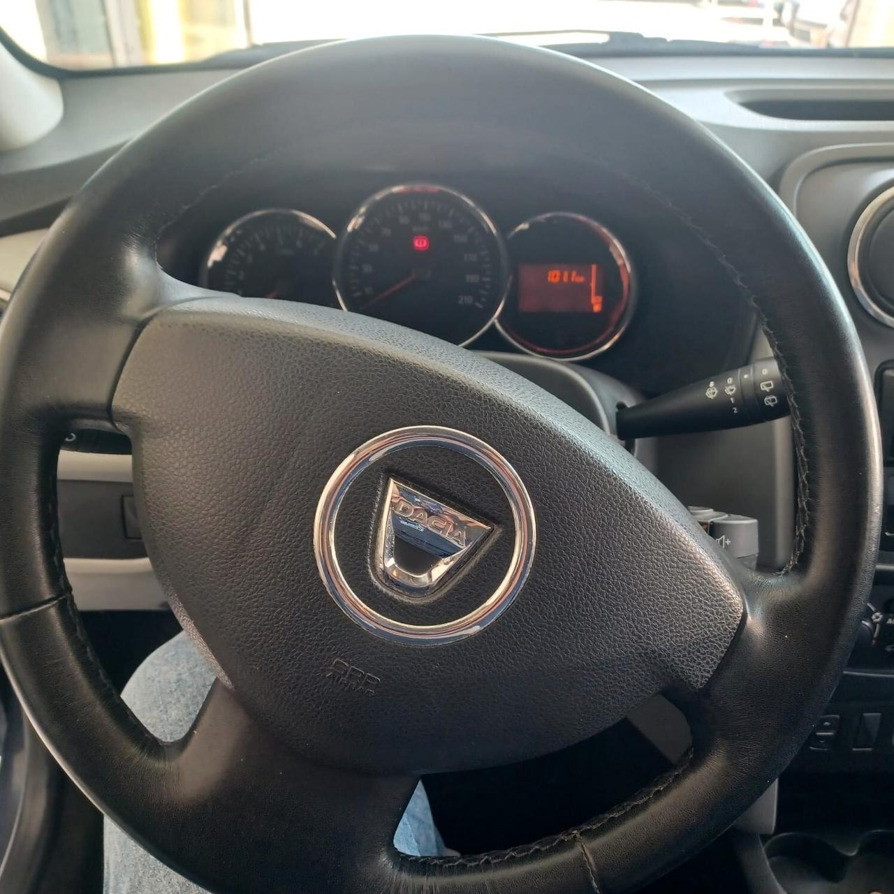 134188KM SANDERO GPL DI FABBRICA PERFETTA