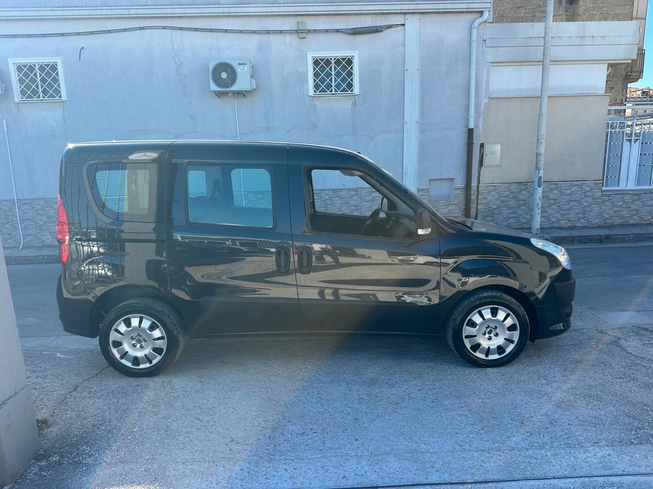 Fiat Doblo 1.6 MJT 105 Cv Emotion 5 Posti Vettura