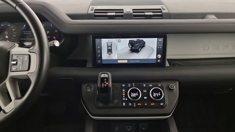 Land Rover Defender 3.0D I6 250 110 SE AWD auto.