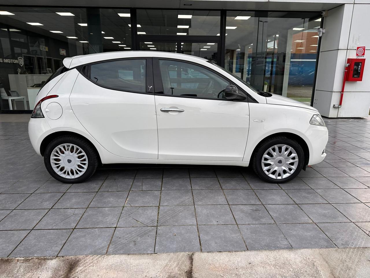 Lancia Ypsilon 1.3 MJT 16V 95 CV 5 porte S&S Gold