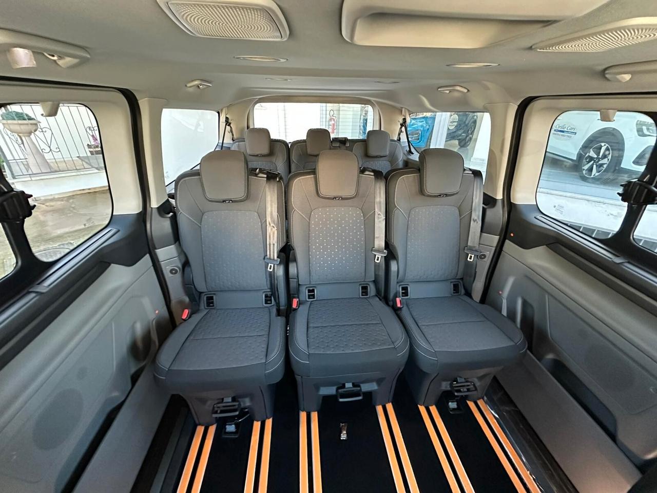 Ford Tourneo Custom TITANIUM