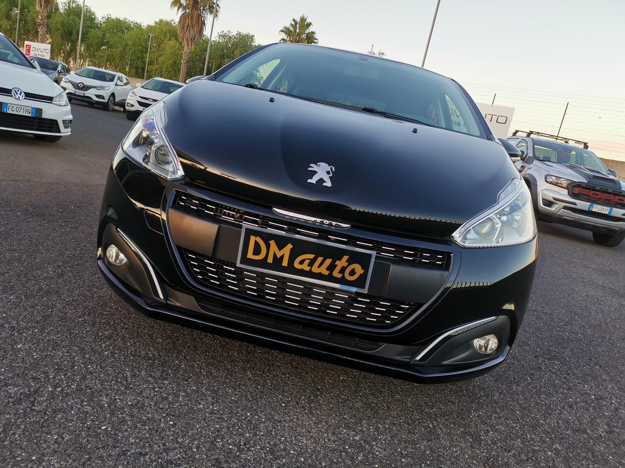 Peugeot 208 BlueHDi 75 5 porte Black Line 2