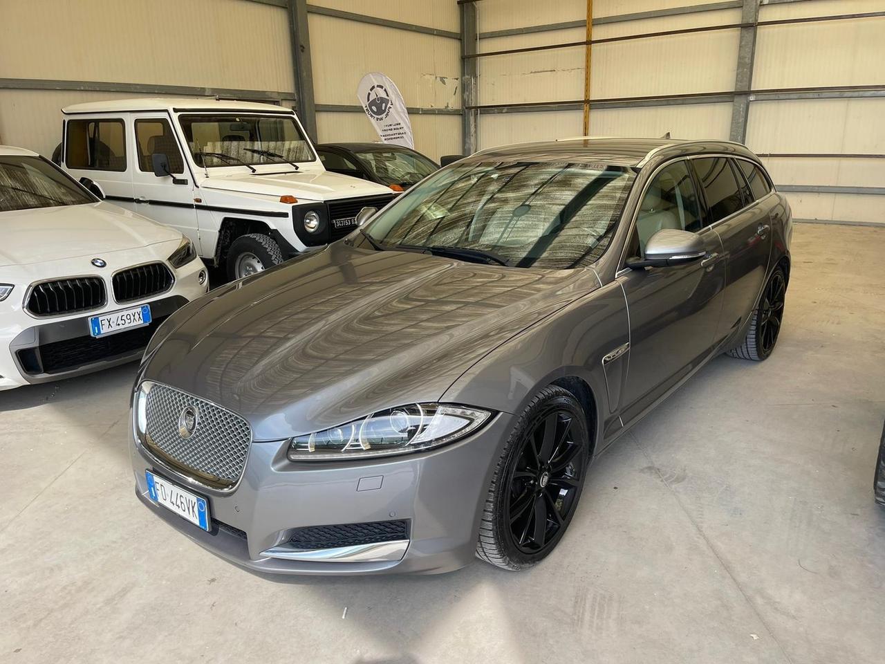 Jaguar XF 2.2 SPORTBRAKE LUXURY