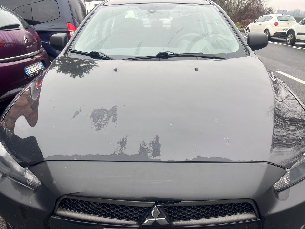 Mitsubishi Lancer 1.5 4p. Invite