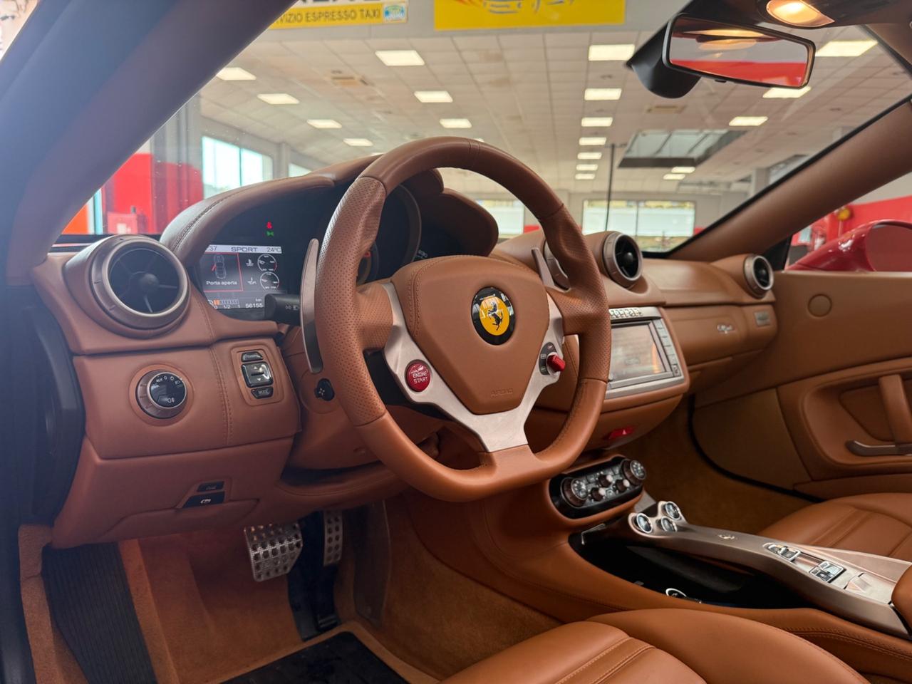 Ferrari California DCT OFFICALE ITALIANA TAGLANDI FERRARI