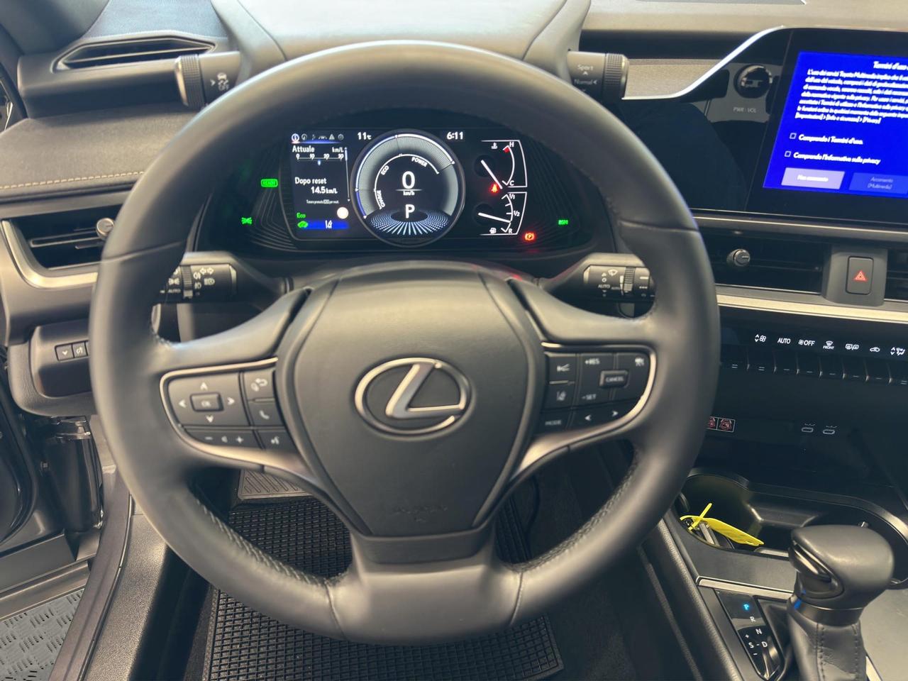 Lexus UX 250h 2.0 F-Design 2wd cvt