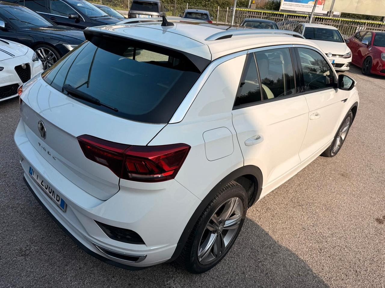 Volkswagen T-Roc 2.0 TDI SCR 150 CV DSG TETTO R LINE