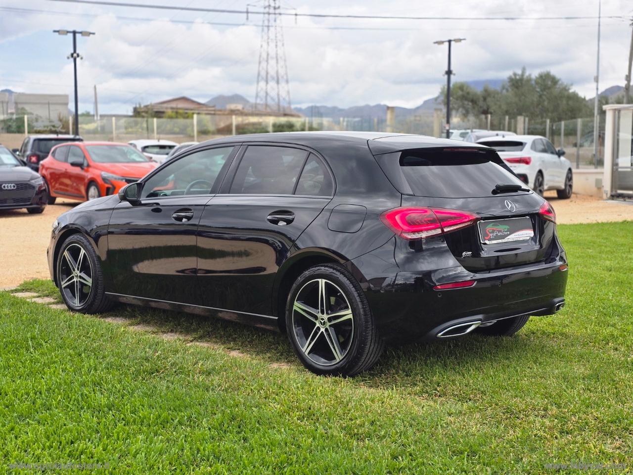 MERCEDES-BENZ A 180 d Sport