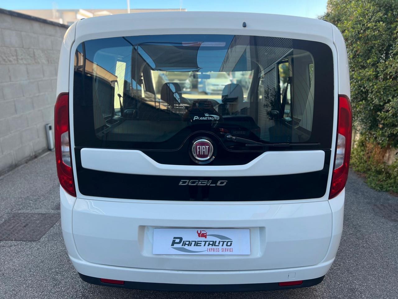 Fiat Doblo 1.6 mjt 16v POP STAR 120cv AUTOVETTURA CLIMA/TEL.