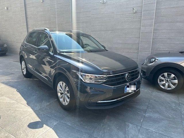 VOLKSWAGEN Tiguan 2.0 TDI 150 CV SCR DSG Life