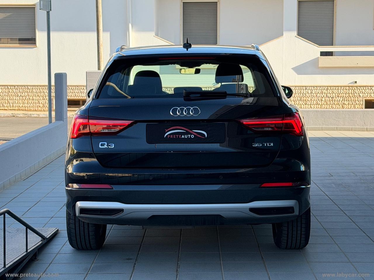 AUDI Q3 35 TDI S tronic Business Advanced