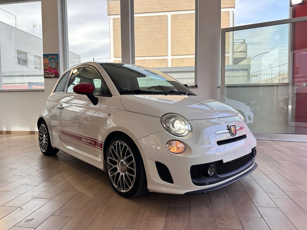 Abarth 500 1.4 T-Jet TURISMO-2012