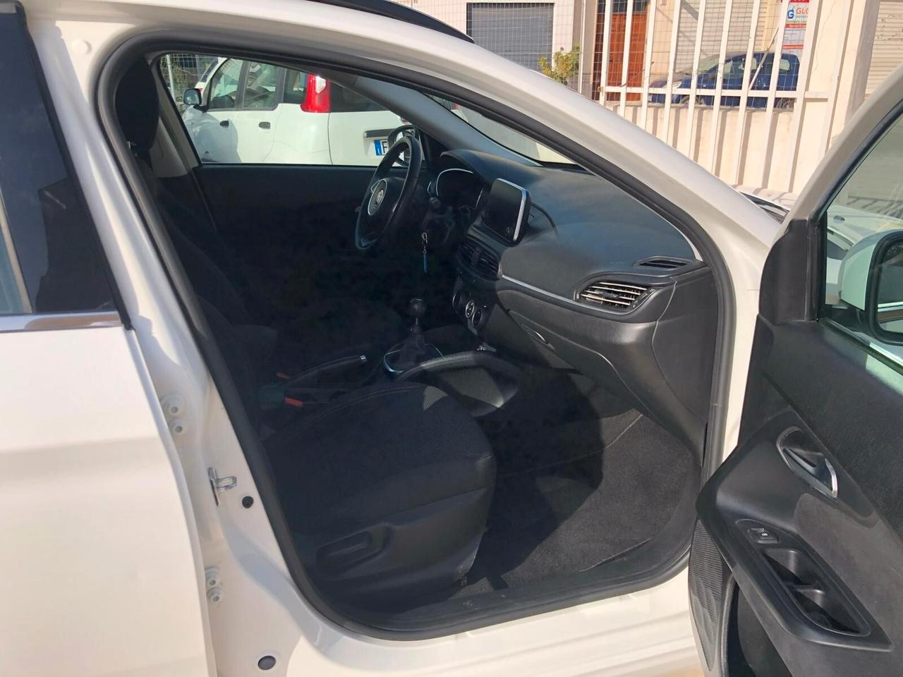 FIAT TIPO SW 1.6 MJT 120CV LOUNGE - 2016