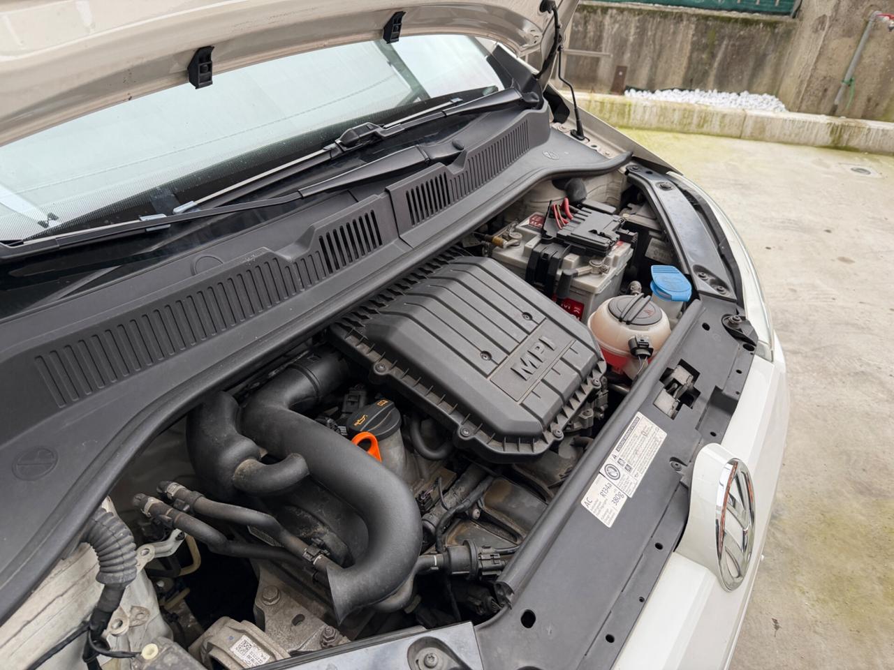 Volkswagen up! 1.0 benzina EURO5b neopatentati