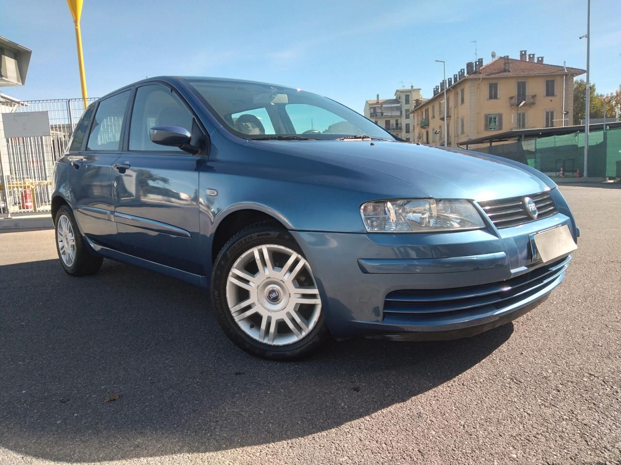 Fiat Stilo 1.6i 16V 5 porte Dynamic x neopatentati
