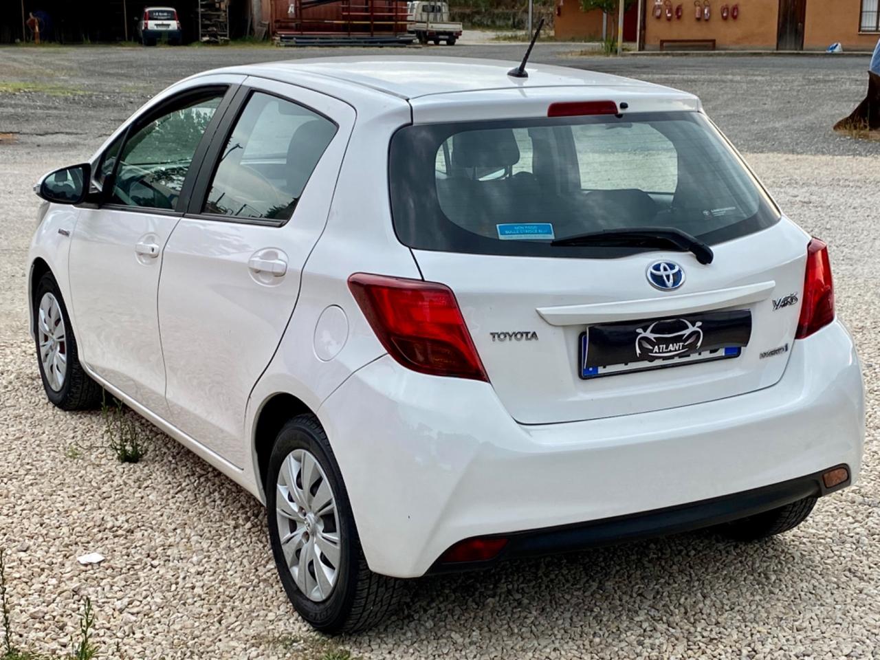 Toyota Yaris 1.5 Hybrid 5 porte Cool