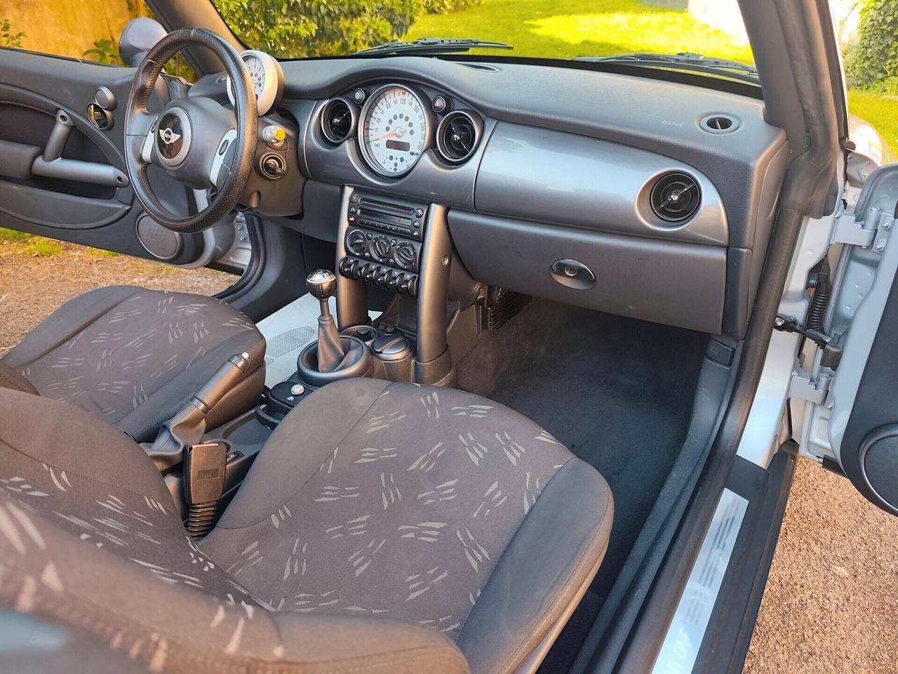 Mini One 1.6 benzina euro 4 Cabrio neopatentati