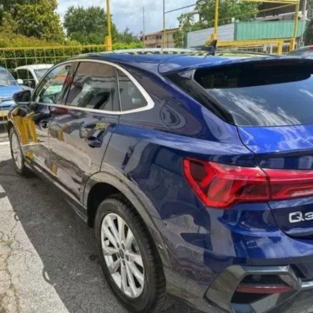 AUDI Q3 SPB 35 TDI S tronic Business Plus