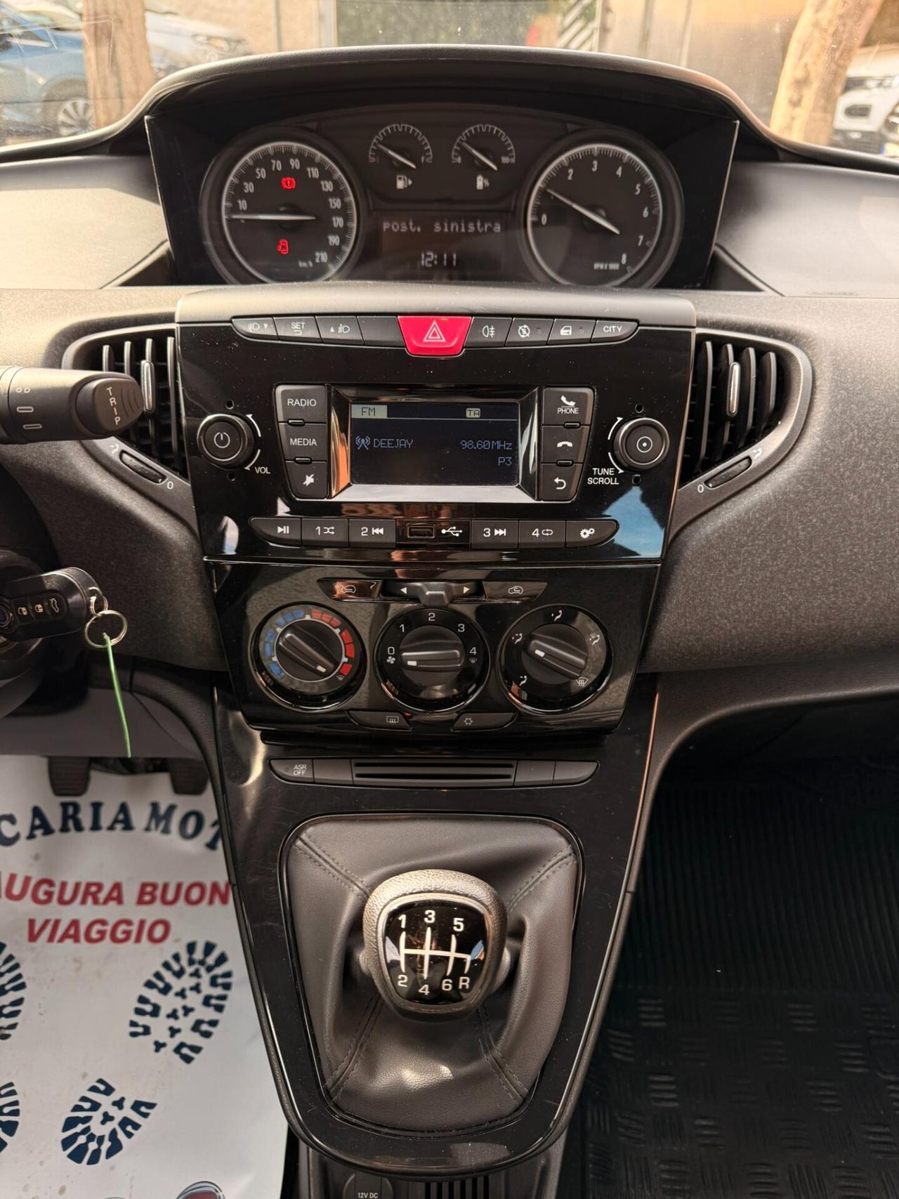 LANCIA Ypsilon Hybrid 1.0 Benz. 70CV Silver 2022