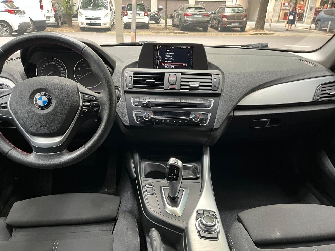 Bmw 118 116d 5p. Sport