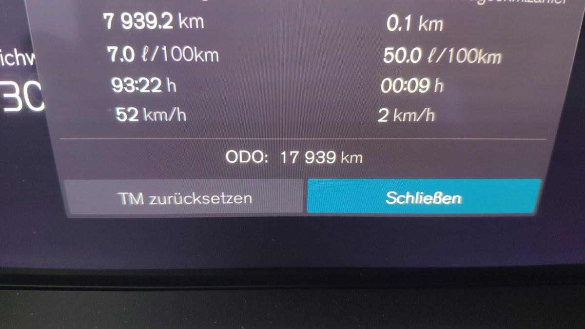 VOLVO Xc60 B4 Mild Hybrid (D) Automatico Plus Dark
