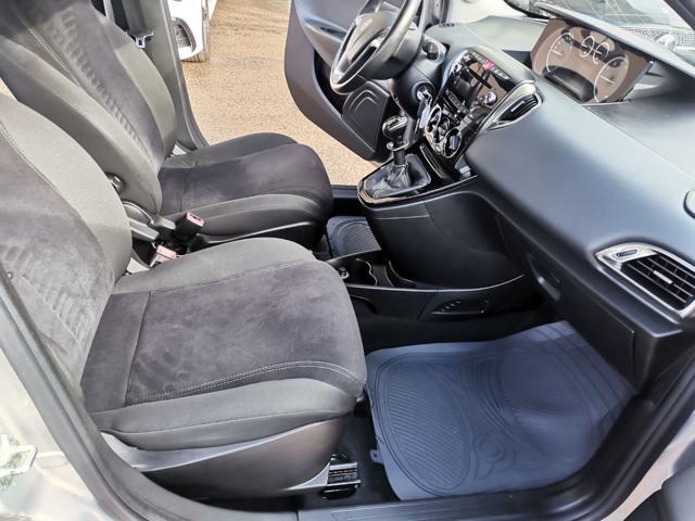 LANCIA Ypsilon 1.2 69 CV 5 porte Gold