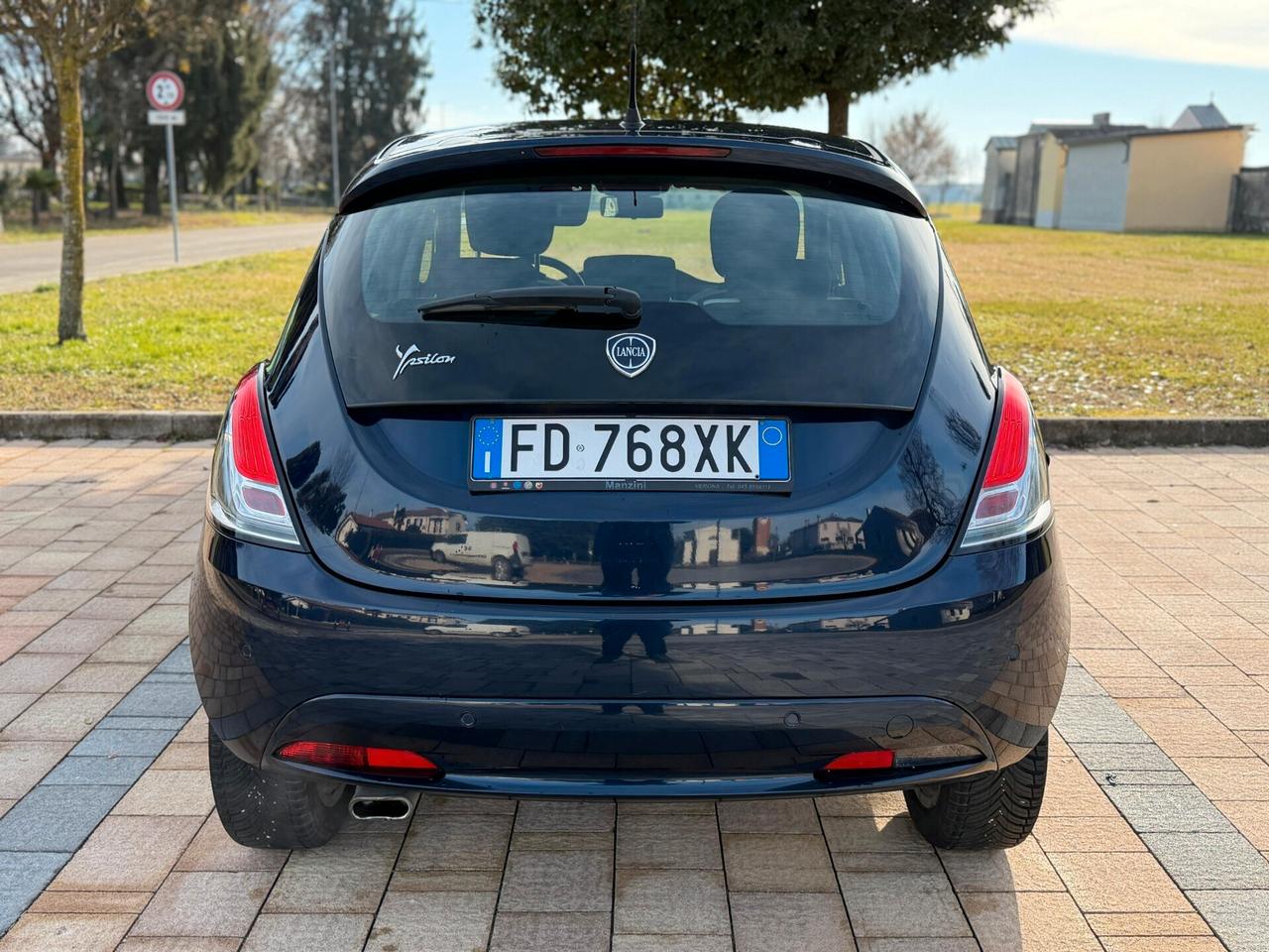 Lancia Ypsilon 1.2 69 CV 5 porte GPL Ecochic Platinum