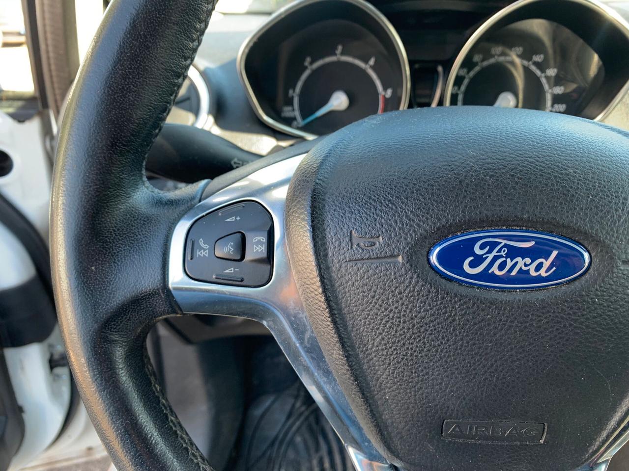 Ford Fiesta 1.5 Tdci 75cv 5P Motore rotto