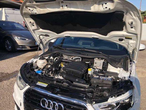 Audi A1 auto incidentata