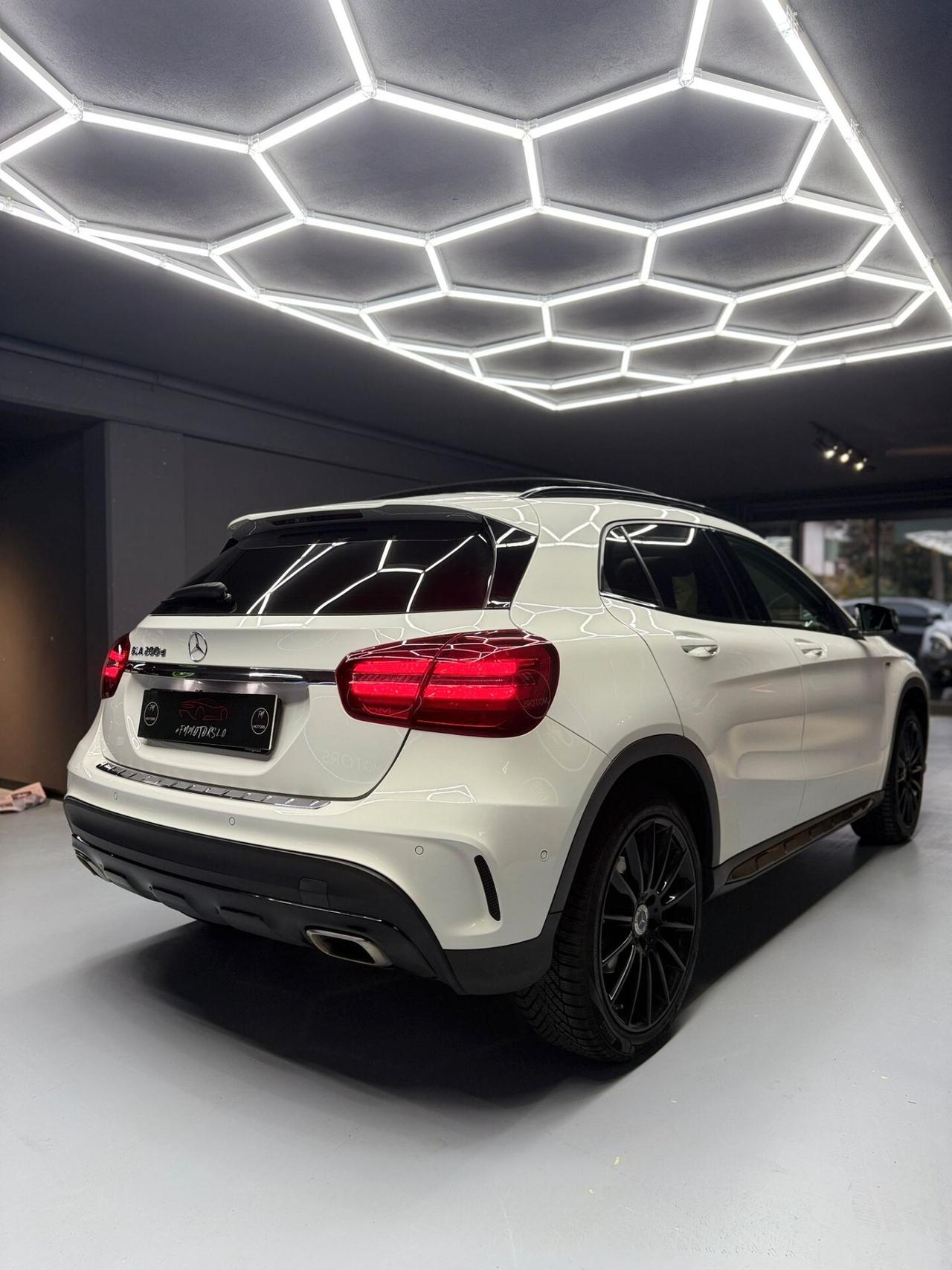 Mercedes-benz GLA 200 d Automatic Premium night edition