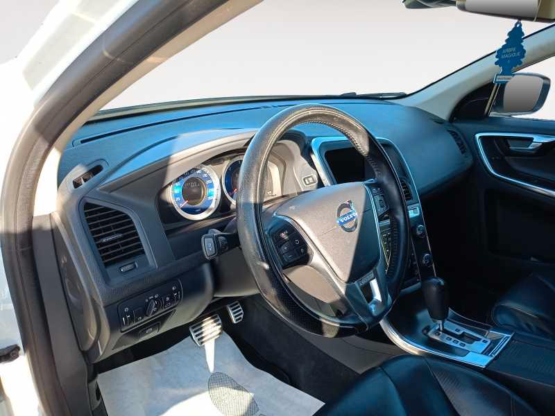VOLVO XC60 2.4 d4 (d3) R-design awd 163cv geartronic