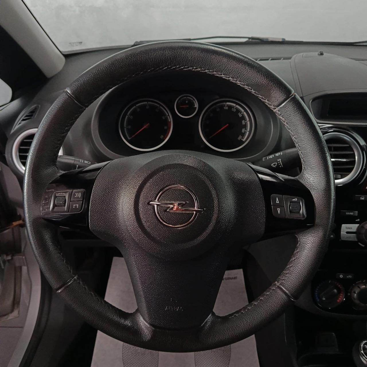 Opel Corsa 1.2 BENZINA Edition