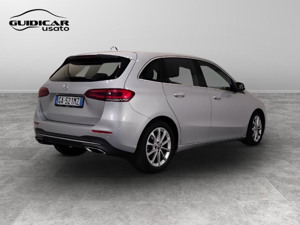 Mercedes-Benz Classe B - W247 2018 - B 180 d Sport Plus auto