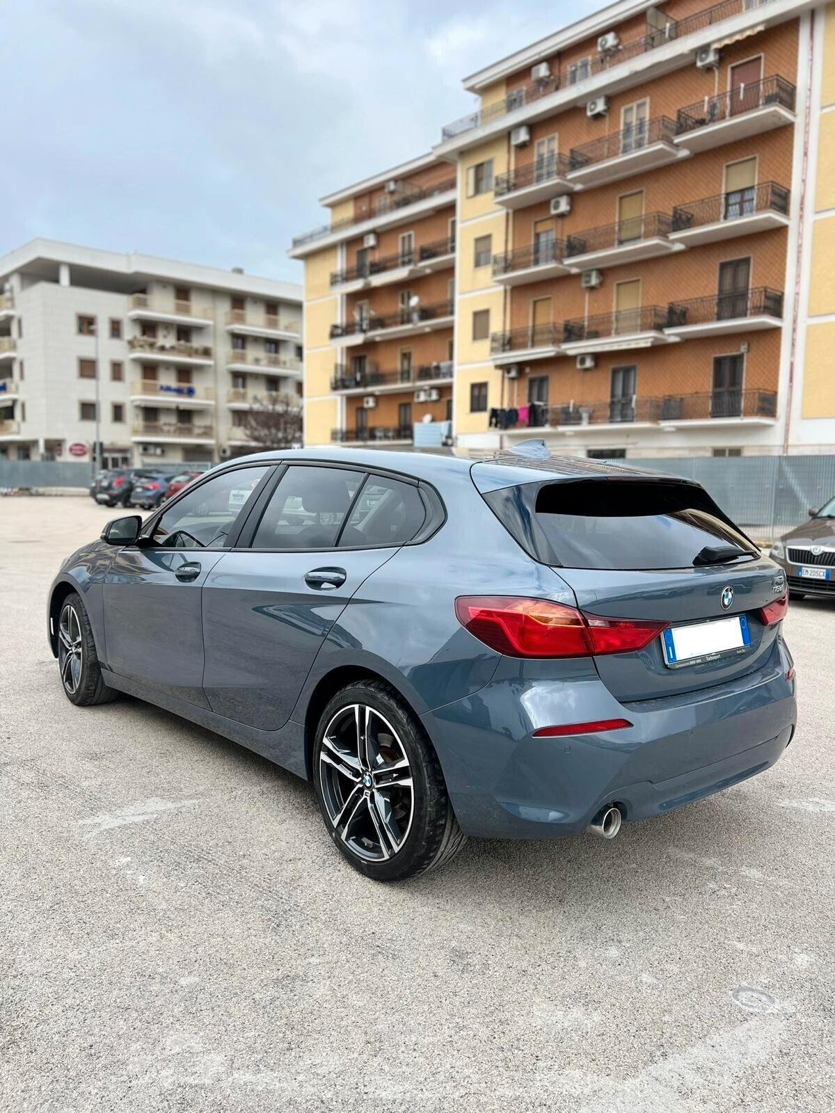 Bmw 116 116d 5p. Business Advantage