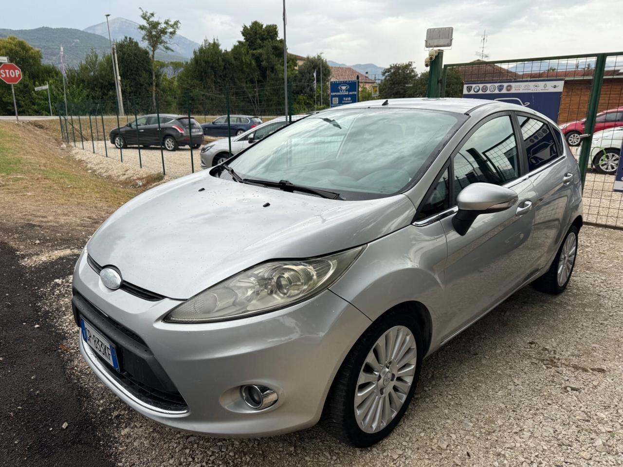 Ford Fiesta 1.4 5 porte GPL Titanium neopatentati