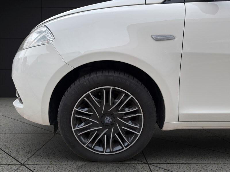 LANCIA Ypsilon 3ª serie Ypsilon 1.2 69 CV 5 po...
