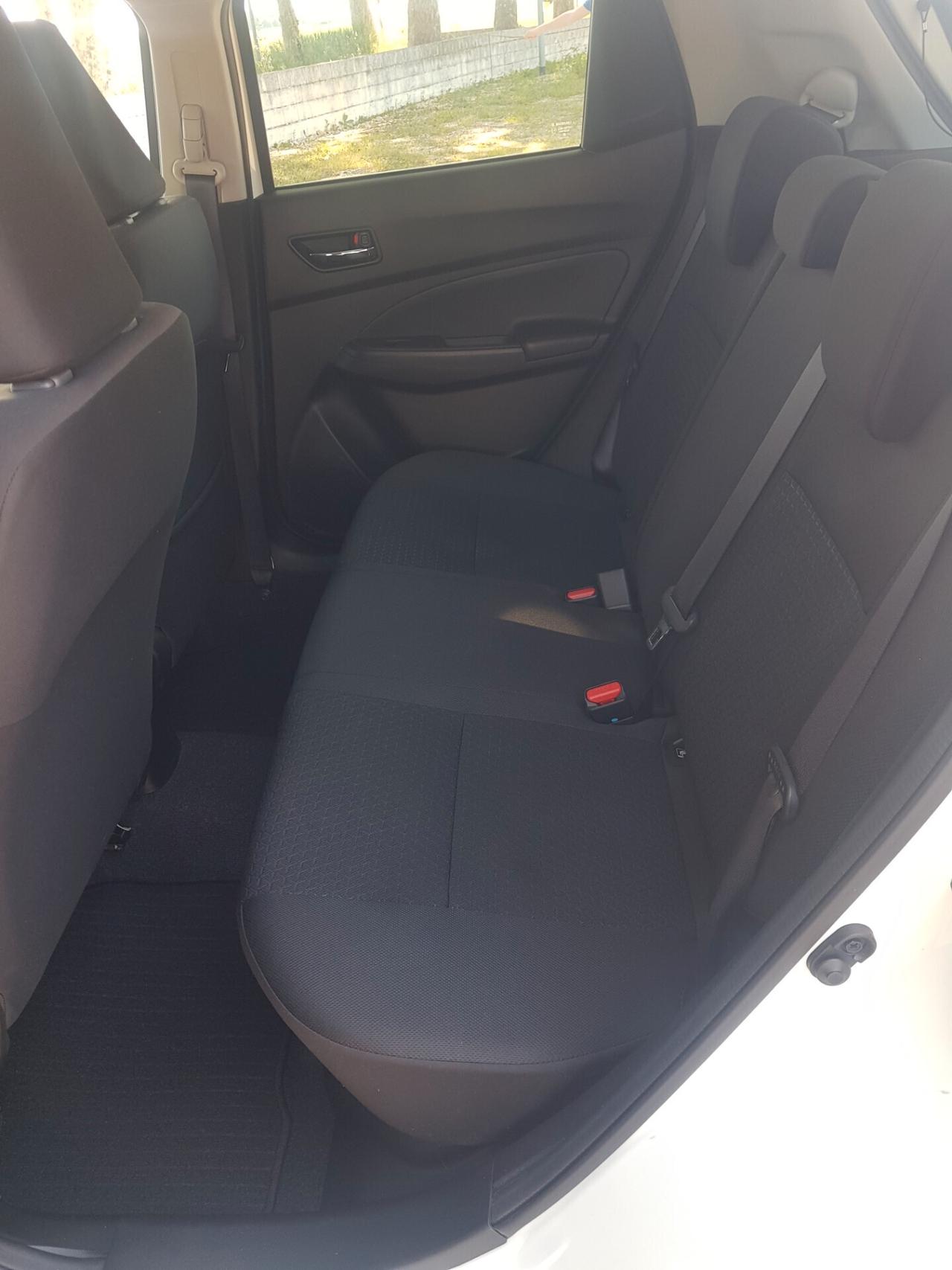 Suzuki Swift 1.2 Hybrid Top