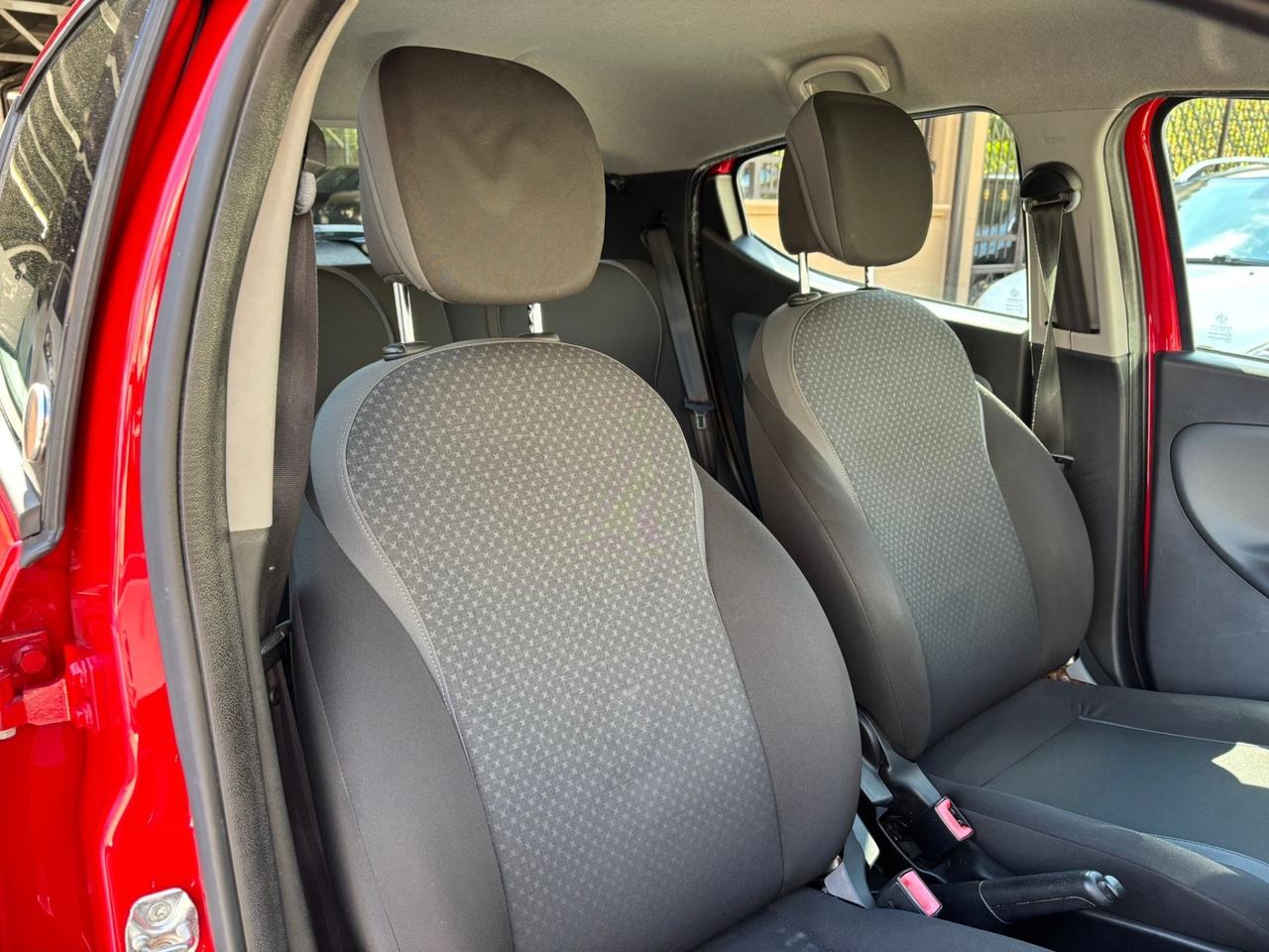 Lancia Ypsilon 0.9 TwinAir 85 CV 5 porte Metano Ecochic Platinum