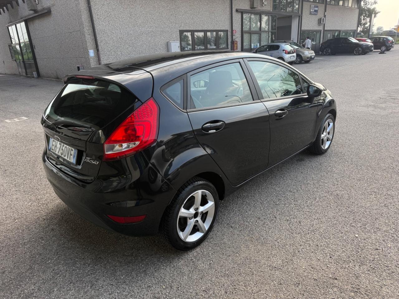 Ford Fiesta 1.4 5 porte Bz.- GPL Titanium