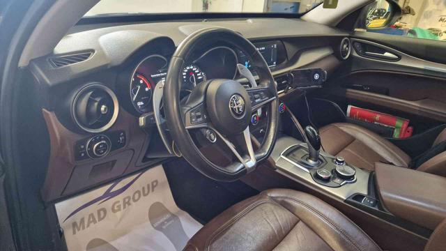 ALFA ROMEO Stelvio 2.2 Turbodiesel 210 CV AT8 Q4 LEVE AL VOLANTE